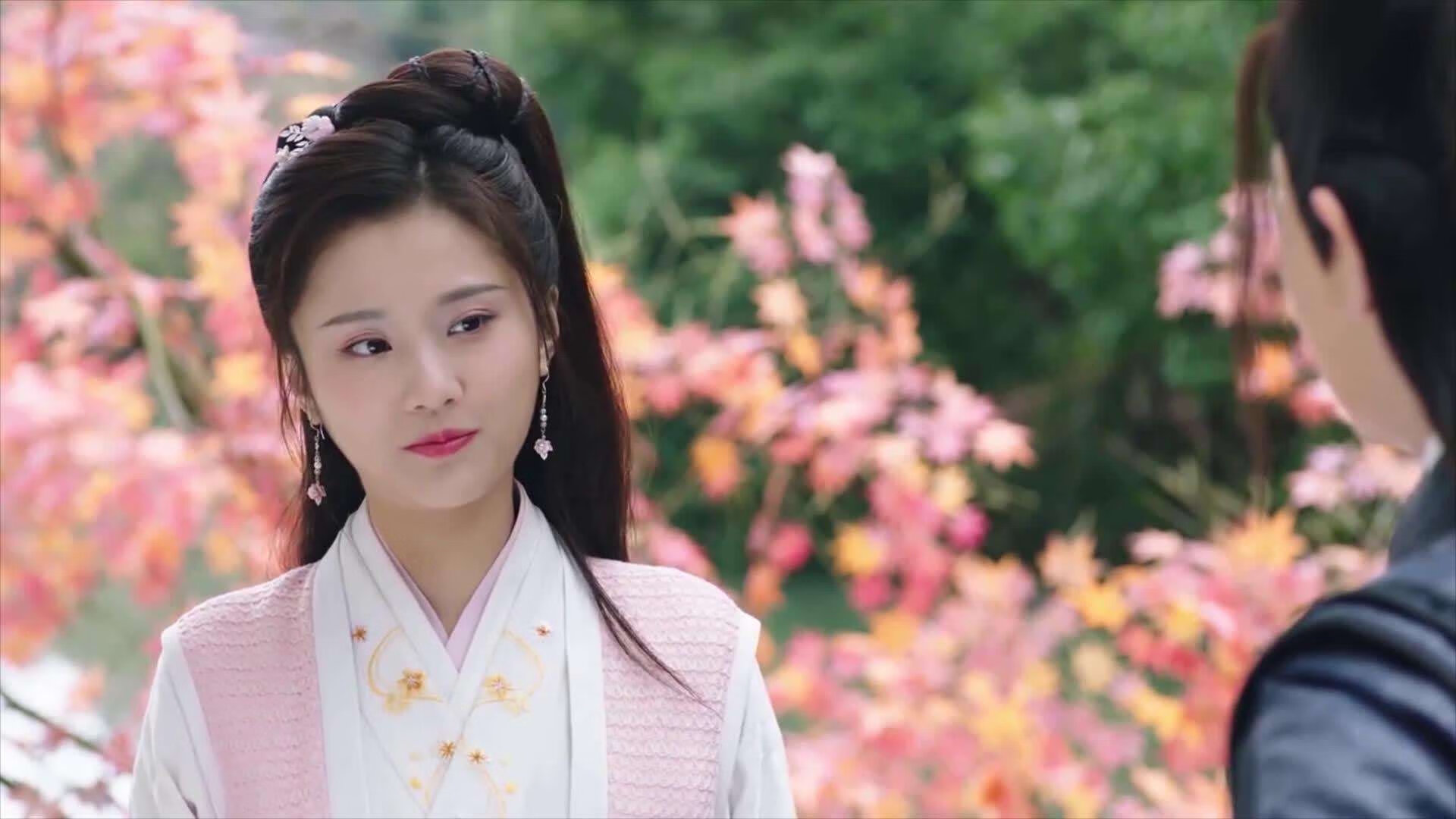 开云体育-_星空下的养生瑜伽：放松心灵的运动佳选_，星空亲子瑜伽