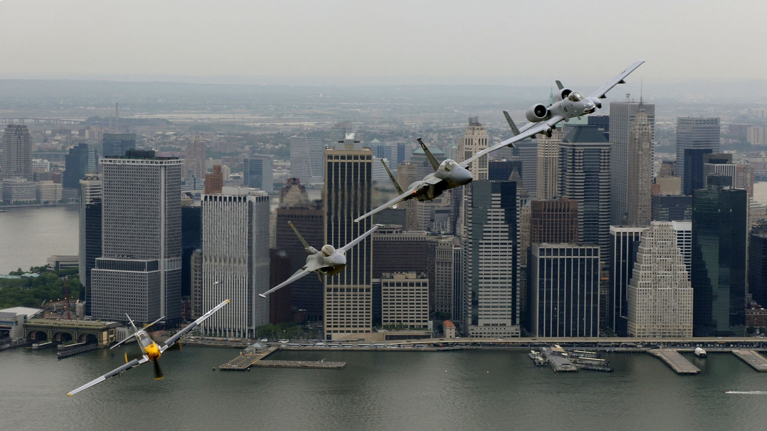 开云体育平台-尼克斯二轮秀爆发成新星，教练称其为“团队心脏”，尼克斯 球员