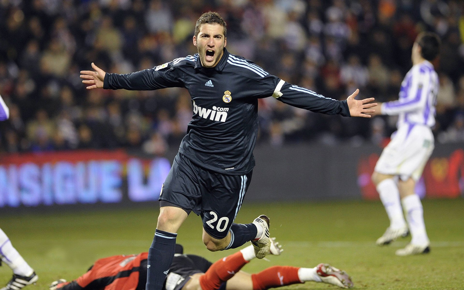 kaiyun体育app-欧洲杯传奇瞬间：那些让人难忘的瞬间，欧洲杯回忆